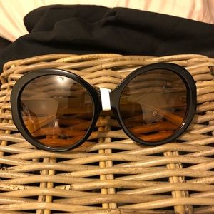 ✨New” Gorgeous Tory Burch” Round sunglasse…